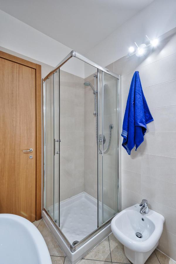 Casa Alessandro Con Piscina Lago Di Garda 살리온제 외부 사진
