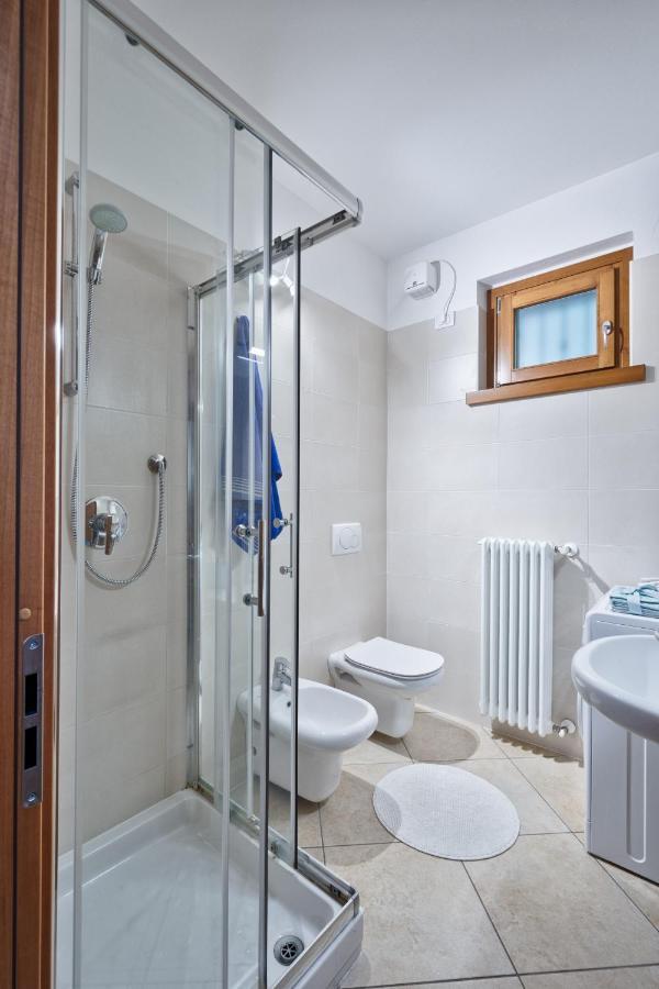 Casa Alessandro Con Piscina Lago Di Garda 살리온제 외부 사진
