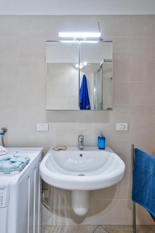 Casa Alessandro Con Piscina Lago Di Garda 살리온제 외부 사진
