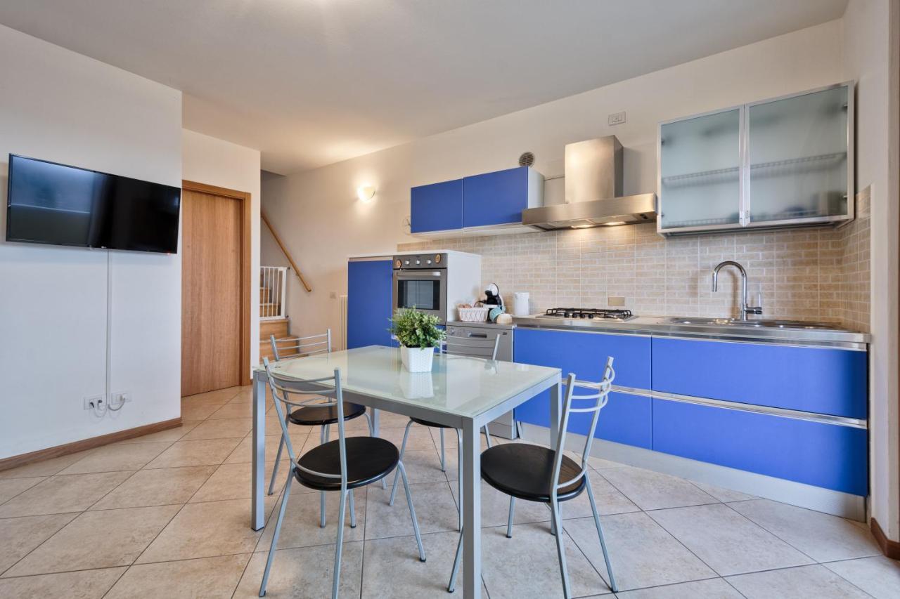 Casa Alessandro Con Piscina Lago Di Garda 살리온제 외부 사진